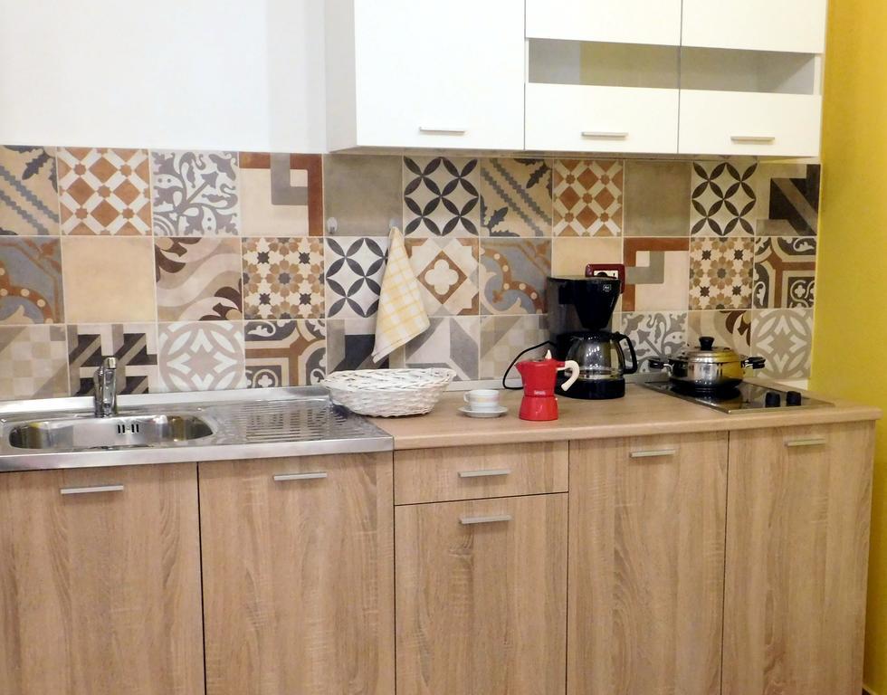 Central Apartments Circolo Ровинь Экстерьер фото