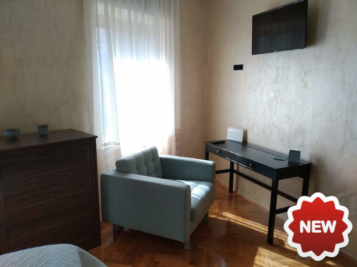 Central Apartments Circolo Ровинь Экстерьер фото
