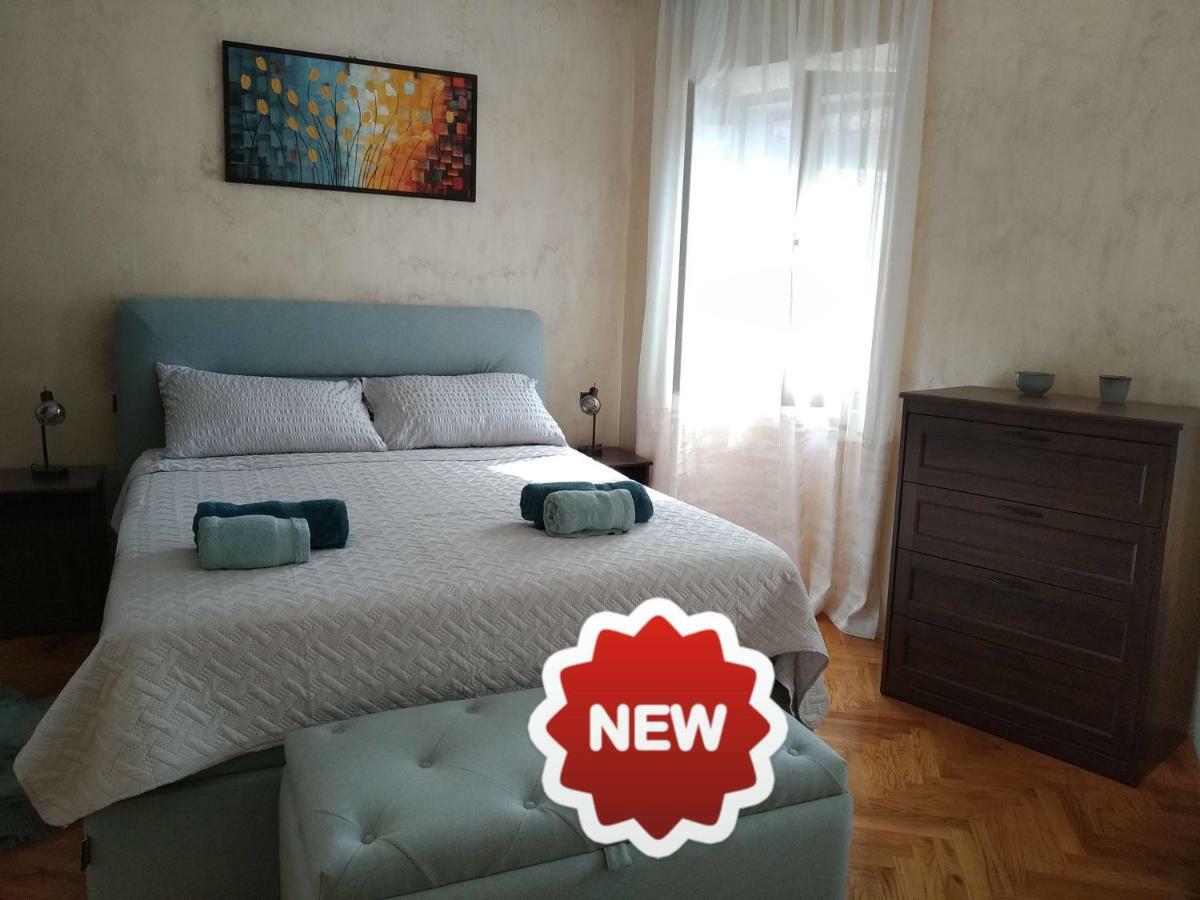 Central Apartments Circolo Ровинь Экстерьер фото